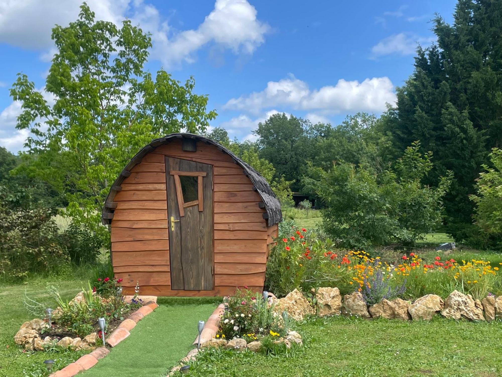 Auberge De L'Hirondelle Saint-Cirq  Exterior foto